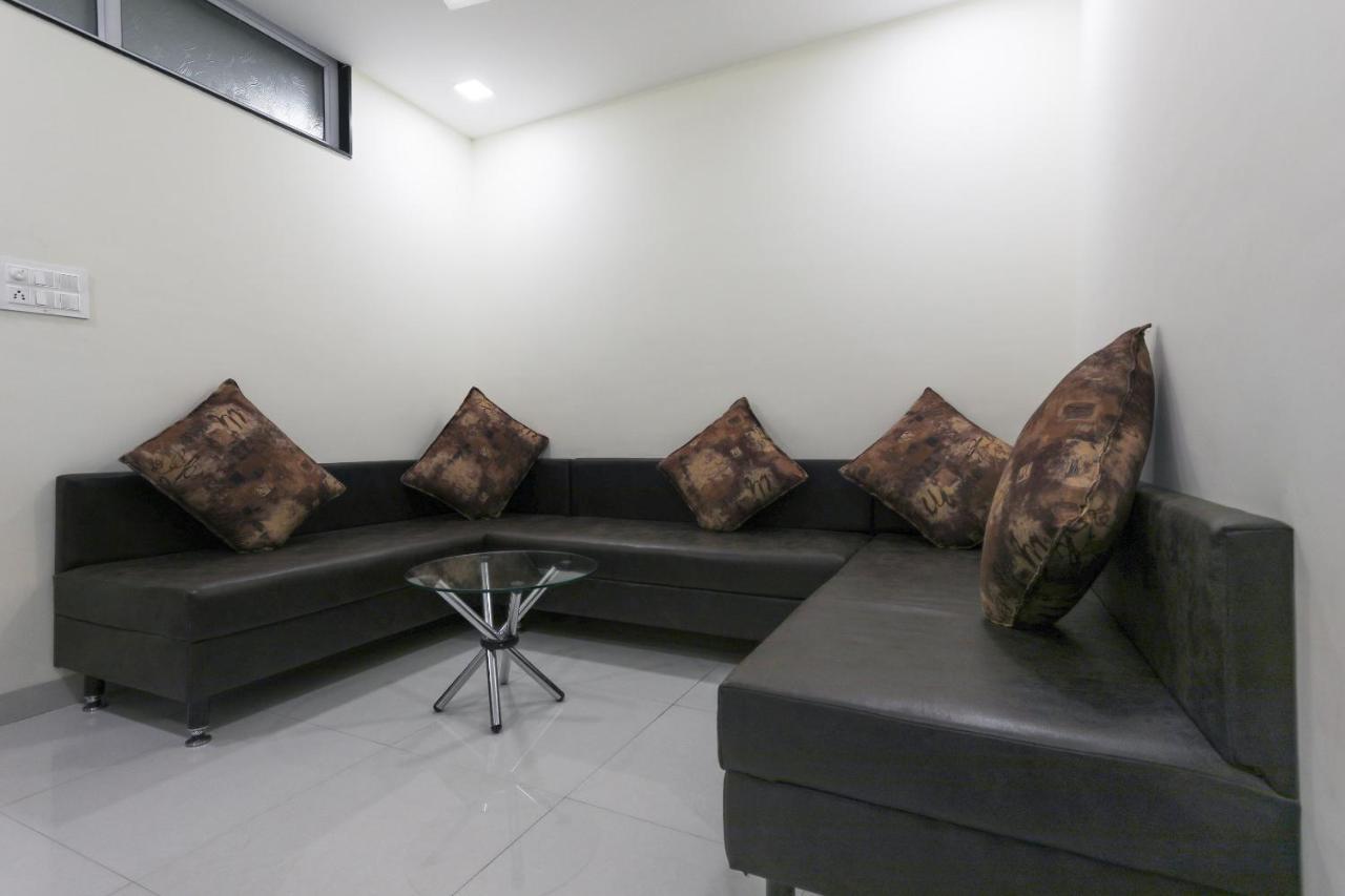 Oyo 60577 Sukhmani Residency Otel Indore Dış mekan fotoğraf