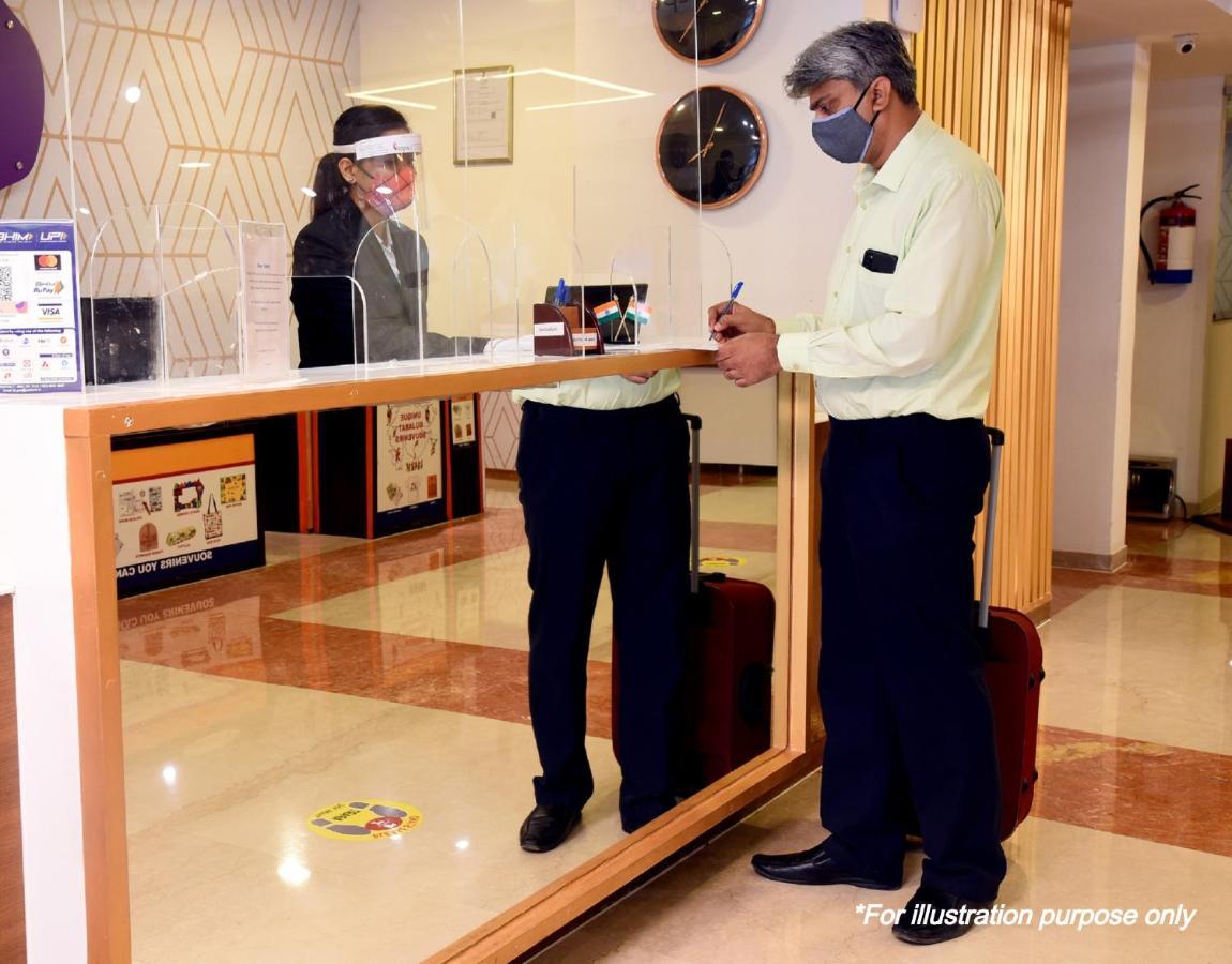 Oyo 60577 Sukhmani Residency Otel Indore Dış mekan fotoğraf